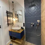 Harbour View Apartament *